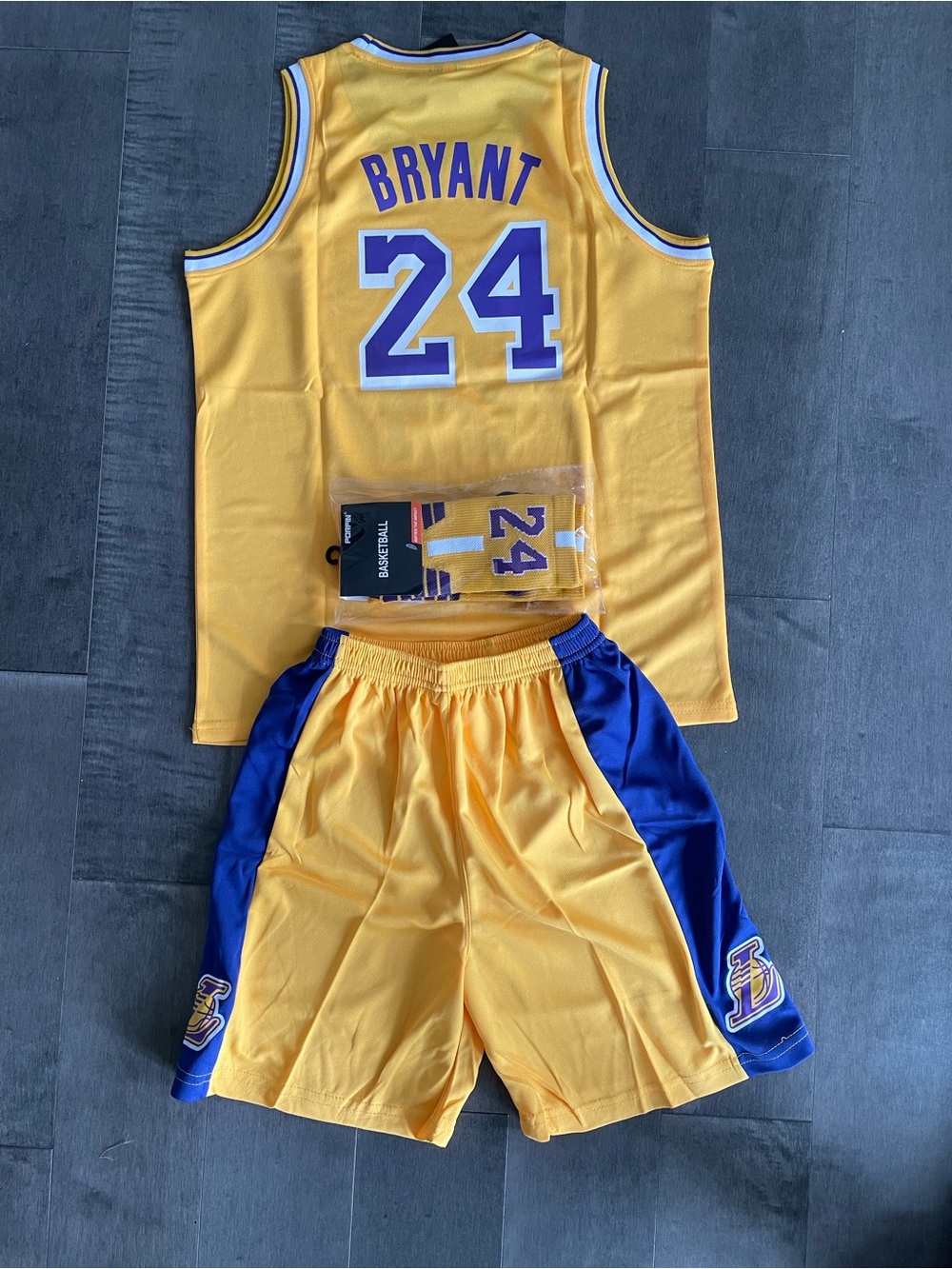 Kids Kobe Bryant #24 Los Angeles Lakers Basketball Jersey Shorts Socks Set XL